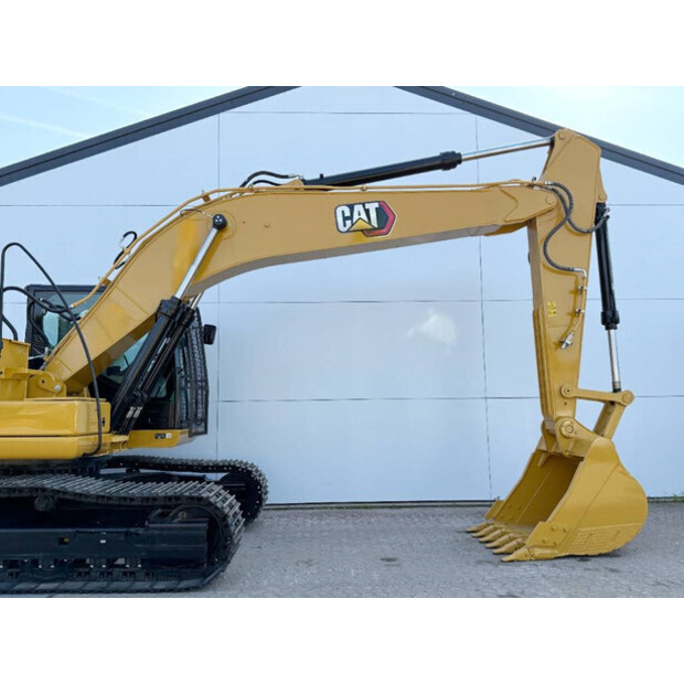 2025 كاتربيلر 323D3-43854399