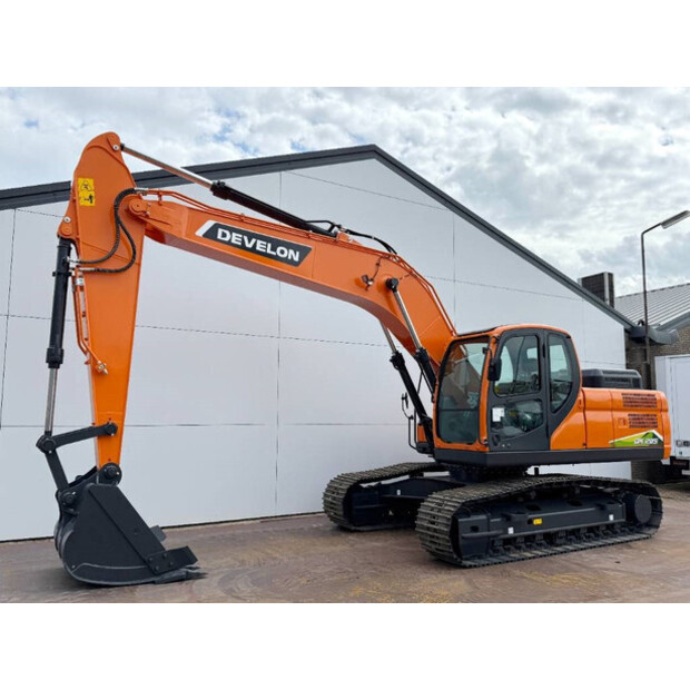 2025 Doosan DX205-43854473