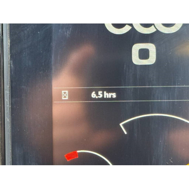 2025 جيه سي بي 205-43854594