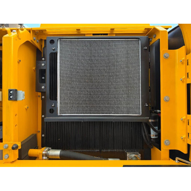 2025 JCB 205-43854616