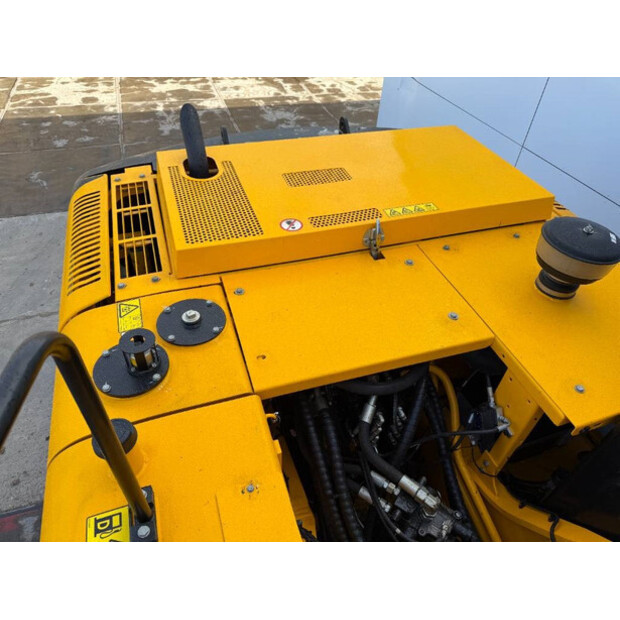 2025 JCB 205-43854618