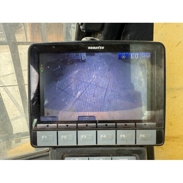 2017 كوماتسو PC700LC-11-43854634