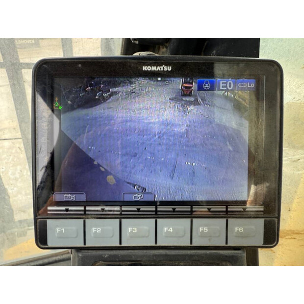 2017 كوماتسو PC700LC-11-43854635