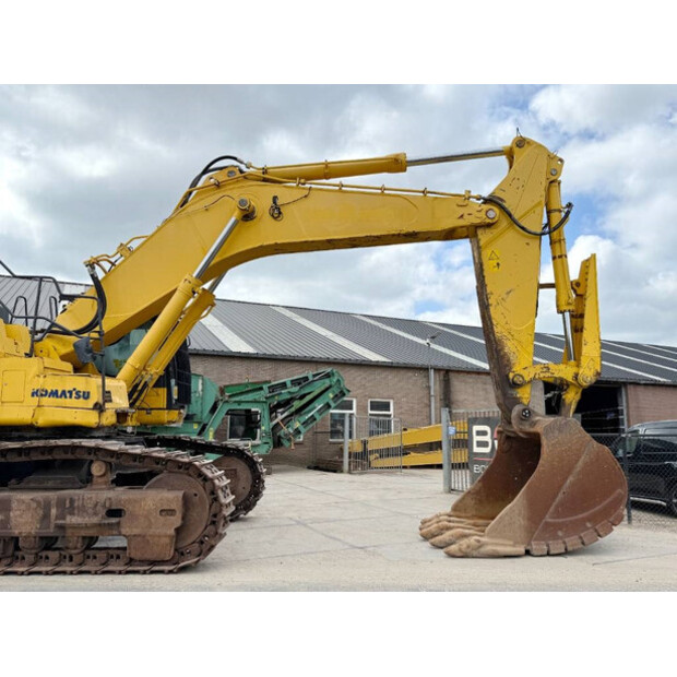 2017 كوماتسو PC700LC-11-43854637