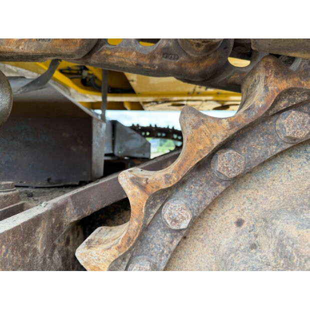 2017 كوماتسو PC700LC-11-43854645