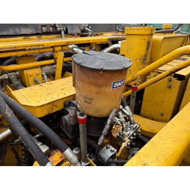 2017 كوماتسو PC700LC-11-43854650