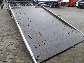 2011-iveco-eurocargo-140e25-43855260