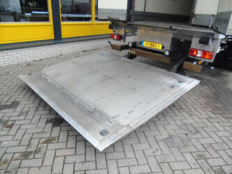 2013-mercedes-benz-antos-1924-1386725-43855311