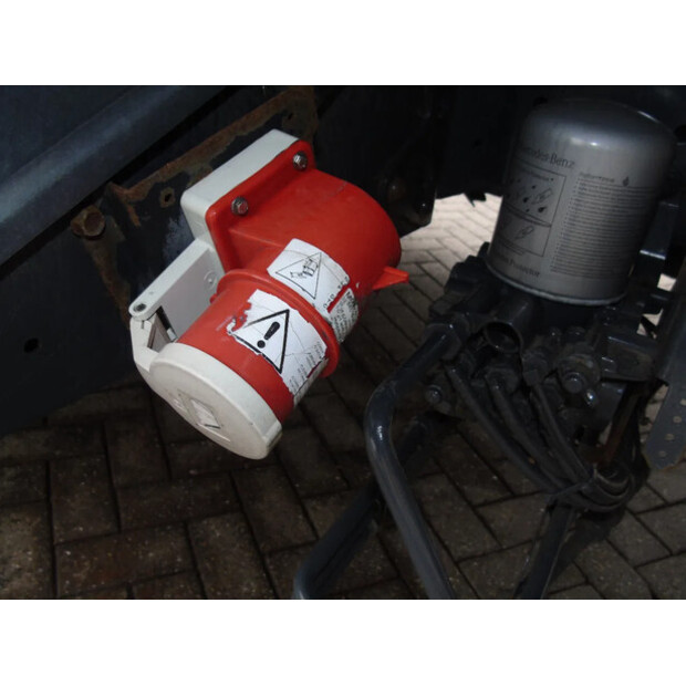 2013 Mercedes-Benz ANTOS 1924-43855317