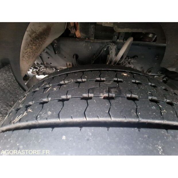 2010 Renault PREMIUM-43867058