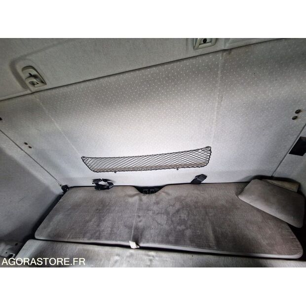 2010 Renault PREMIUM-43867101