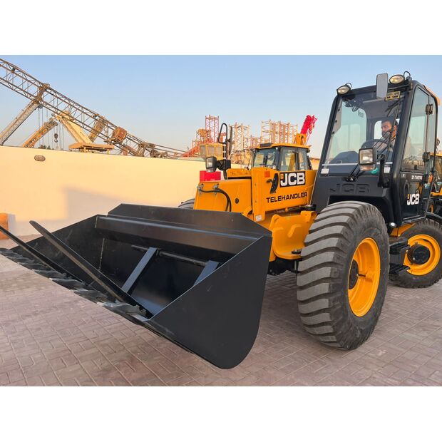 2024 JCB 530-70-43869480