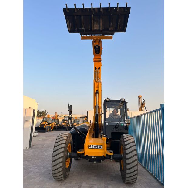 2024 JCB 530-70-43869481