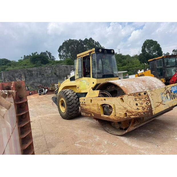 2012 BOMAG BW226-43869798