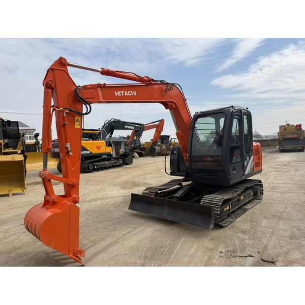 2024 هيتاشى ZX70-43869817