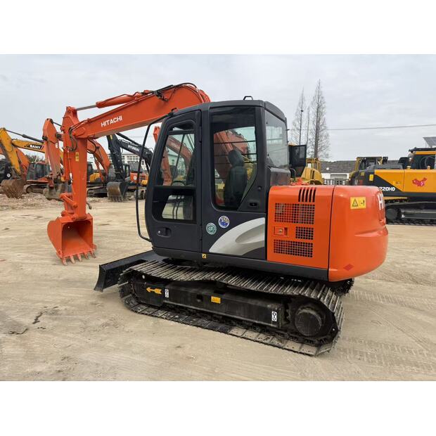 2024 هيتاشى ZX70-43869823