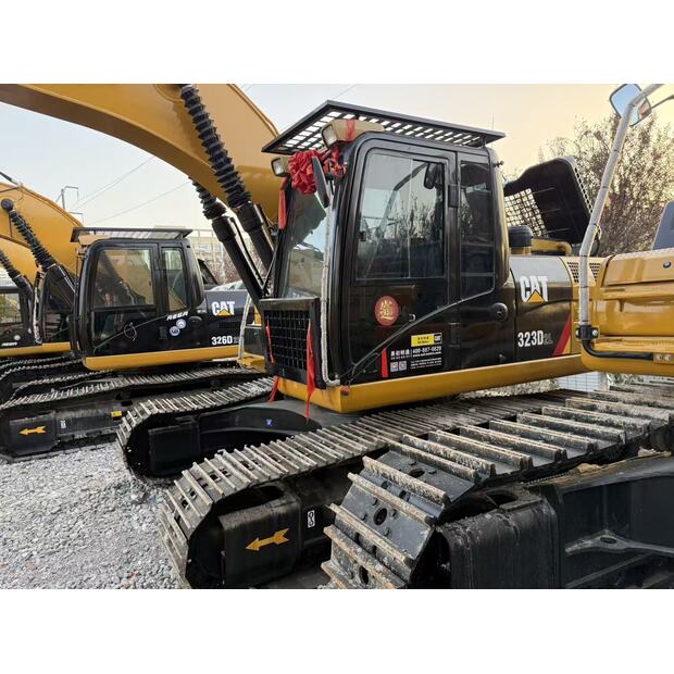 2022 كاتربيلر 323D2L-43869880