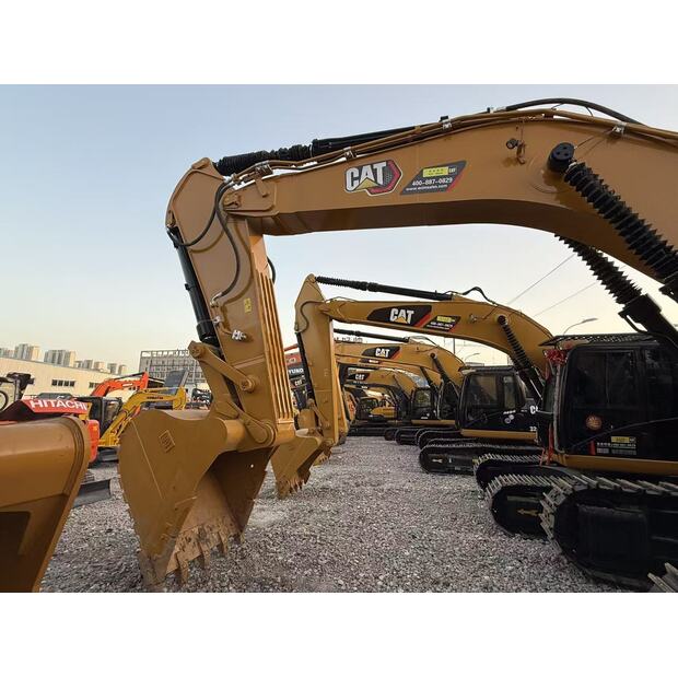 2022 كاتربيلر 323D2L-43869883