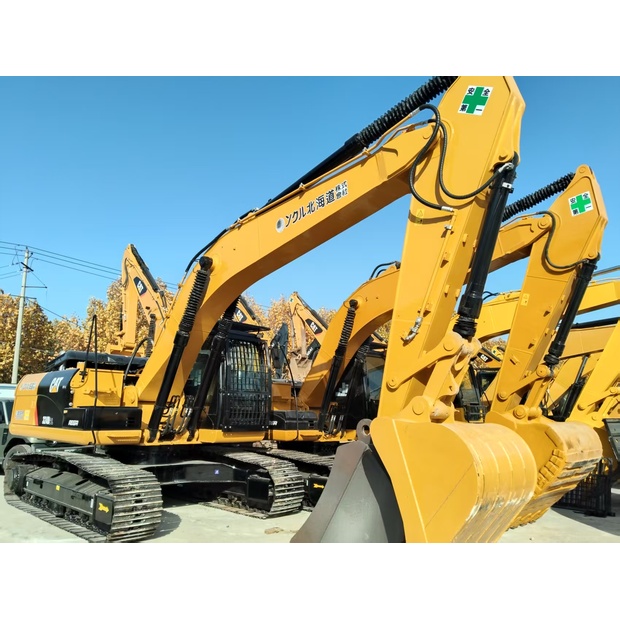 2022 Caterpillar 324D2L-43869887