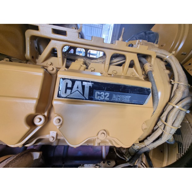 2010 كاتربيلر 100KvA-43869943