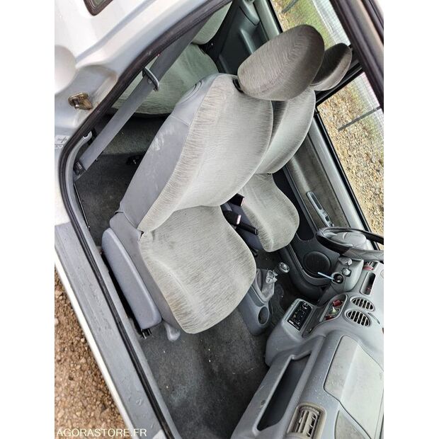 2003 رينو Twingo-43882471