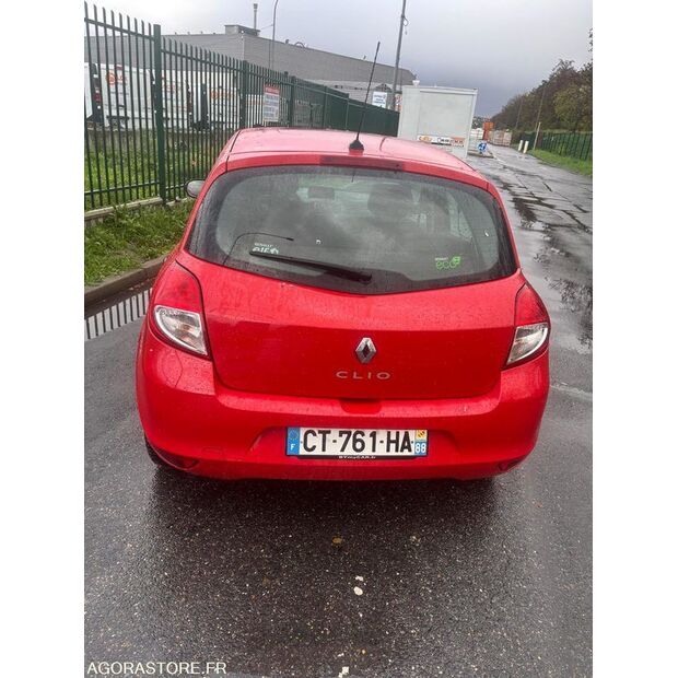2013 Renault Clio-43882931