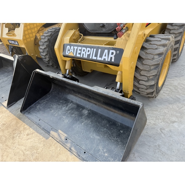 2023 كاتربيلر 226B3-43883864