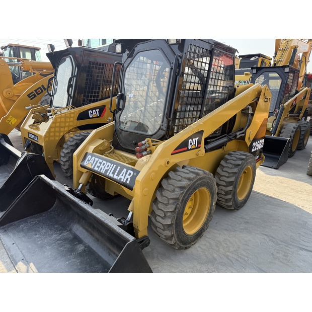 2023 كاتربيلر 226B3-43883865