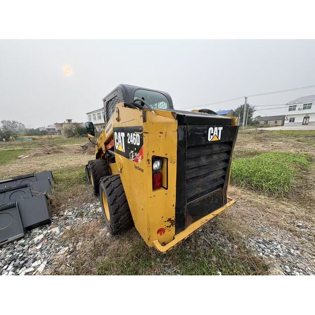 2024 كاتربيلر 246D-43883894