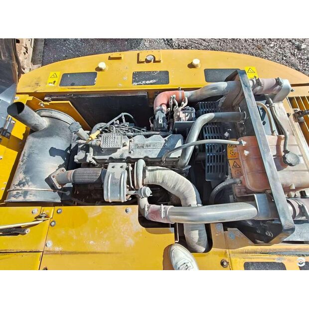 2022 اكس سي ام جي XE215DA-43884075