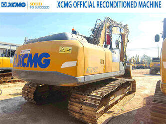 صورة ل حفارات 2020 اكس سي ام جي XE215C