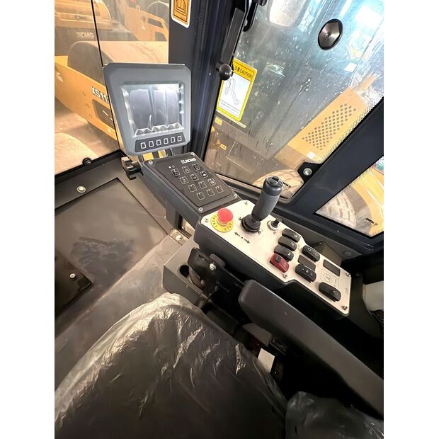 2023 اكس سي ام جي XS83-43885143