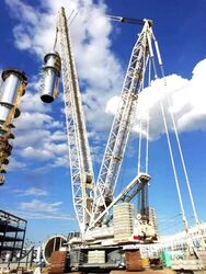 صورة ل كرينات مجنزرة 2009 ديماج CC6800-1