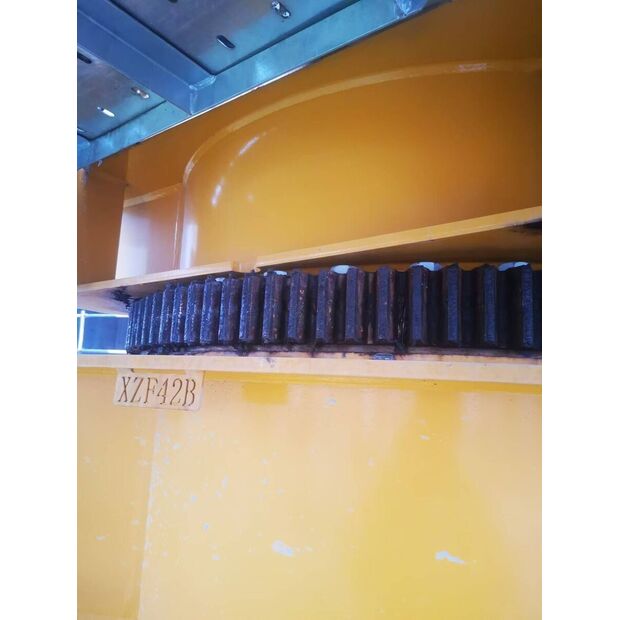 2023 اكس سي ام جي XGT6013-6S1-43887602