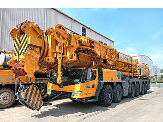 صورة ل كرينات صالحة لكل أنواع الطرق 2023 اكس سي ام جي XCA600