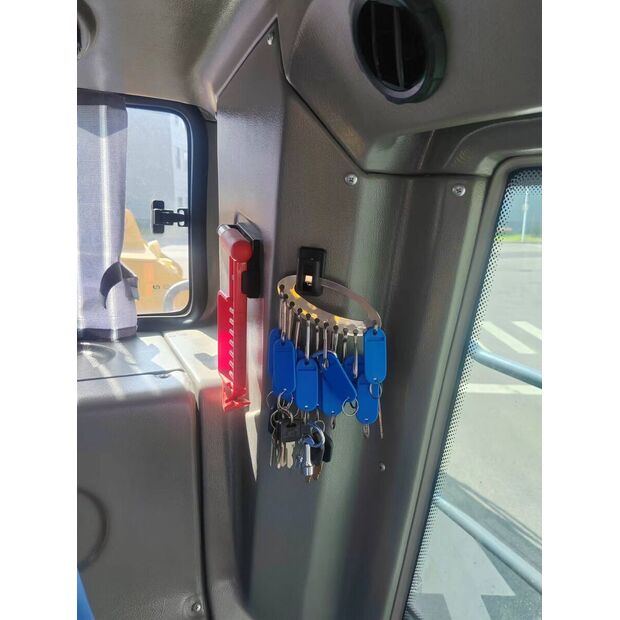 2022 اكس سي ام جي XGC130-I-43889591