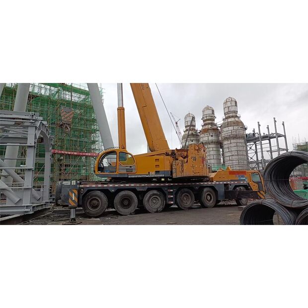 2012 XCMG QAY240-43889945