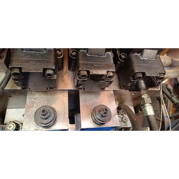 2012 XCMG QAY240-43889980