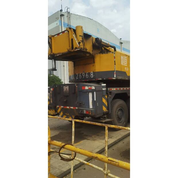 2011 XCMG QAY300-43890075