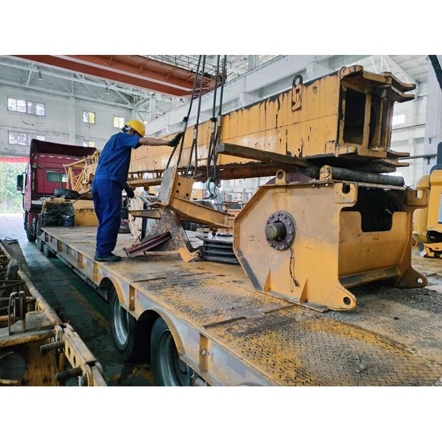 2011 XCMG QAY300-43890080