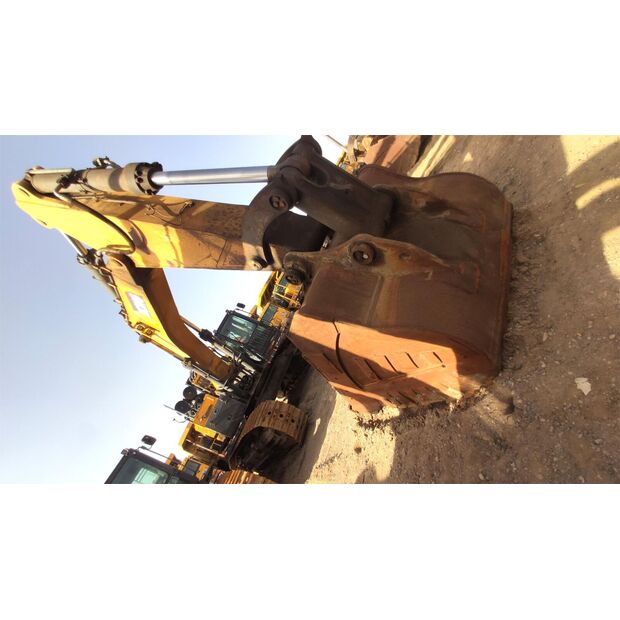 2016 XCMG XE700D-43891288