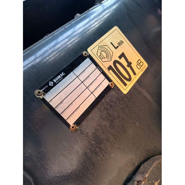 2017 BOMAG BF800C-43891499