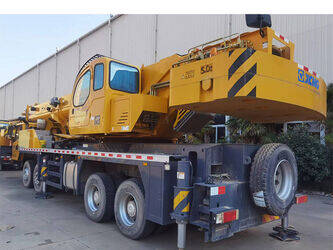 صورة ل كرينات صالحة لكل أنواع الطرق 2022 اكس سي ام جي QY40K5D_1