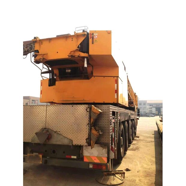 2007 تيريكس AC200-1-43891985