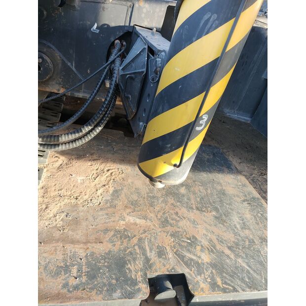 2021 تيريكس XGC11000A-43892421