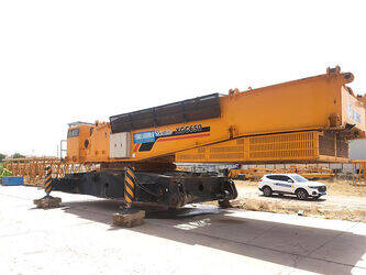 صورة ل كرينات مجنزرة 2015 اكس سي ام جي XGC650