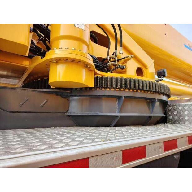 2023 اكس سي ام جي QY180K5C-43892589