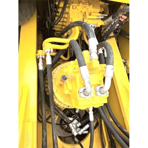 2023 Komatsu PC450-43893005