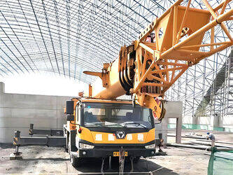 صورة ل كرينات صالحة لكل أنواع الطرق 2012 اكس سي ام جي QY70K-I