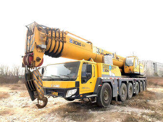 صورة ل كرينات صالحة لكل أنواع الطرق 2010 اكس سي ام جي QY160K